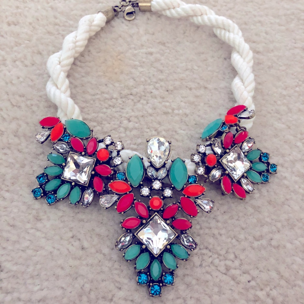 Statement necklace